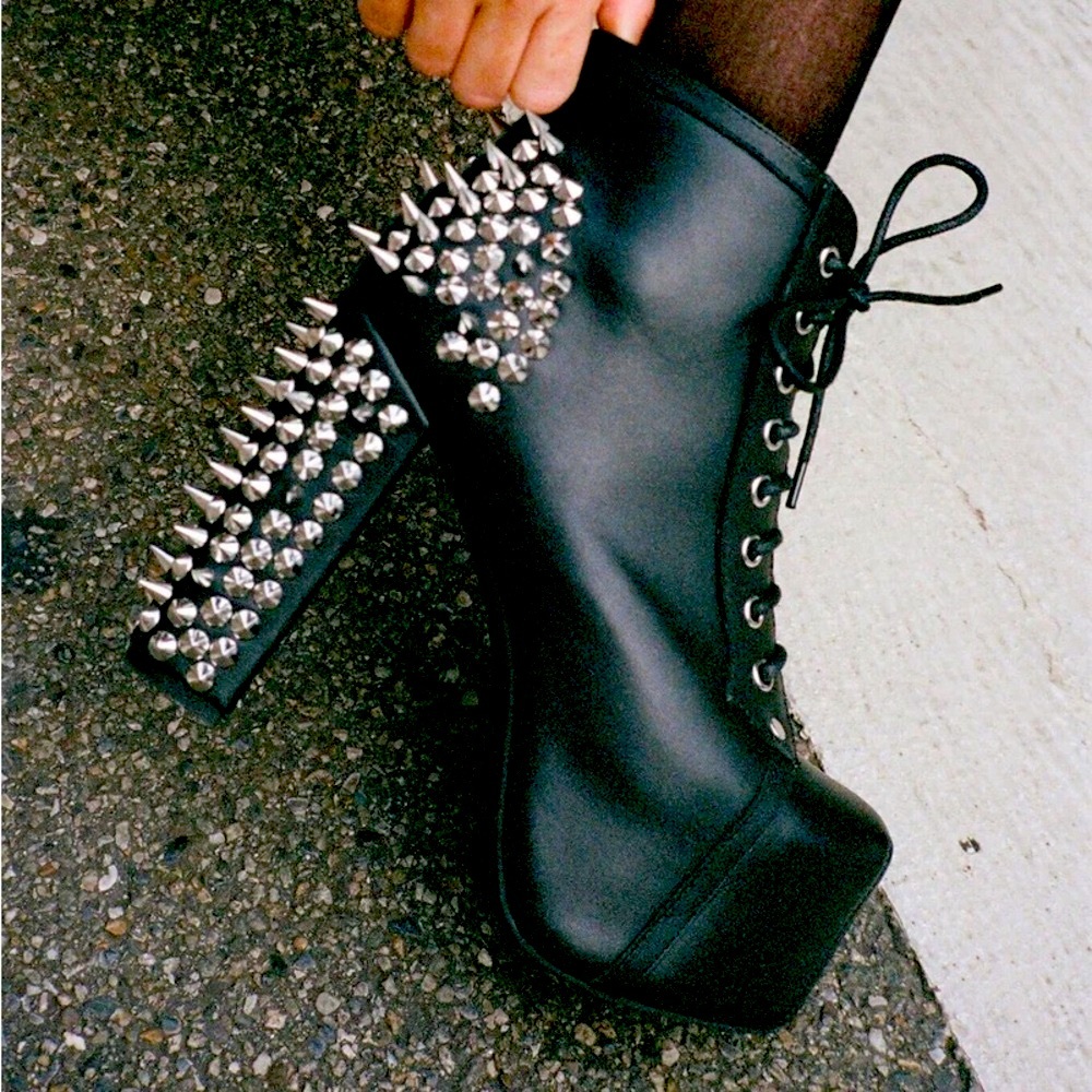 Legendary Spike Boots